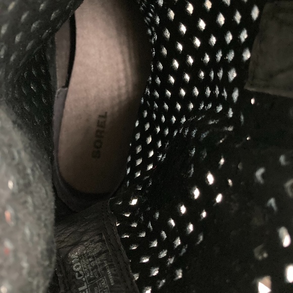 Sorel Major Pull On Perforated Suede Boots - Picture 8 of 9